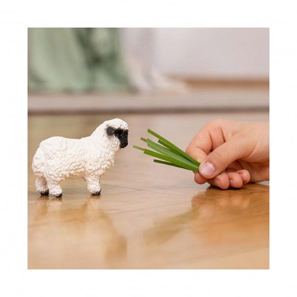 MINIATURA OVELHA DE NARIZ PRETO DE VALAIS